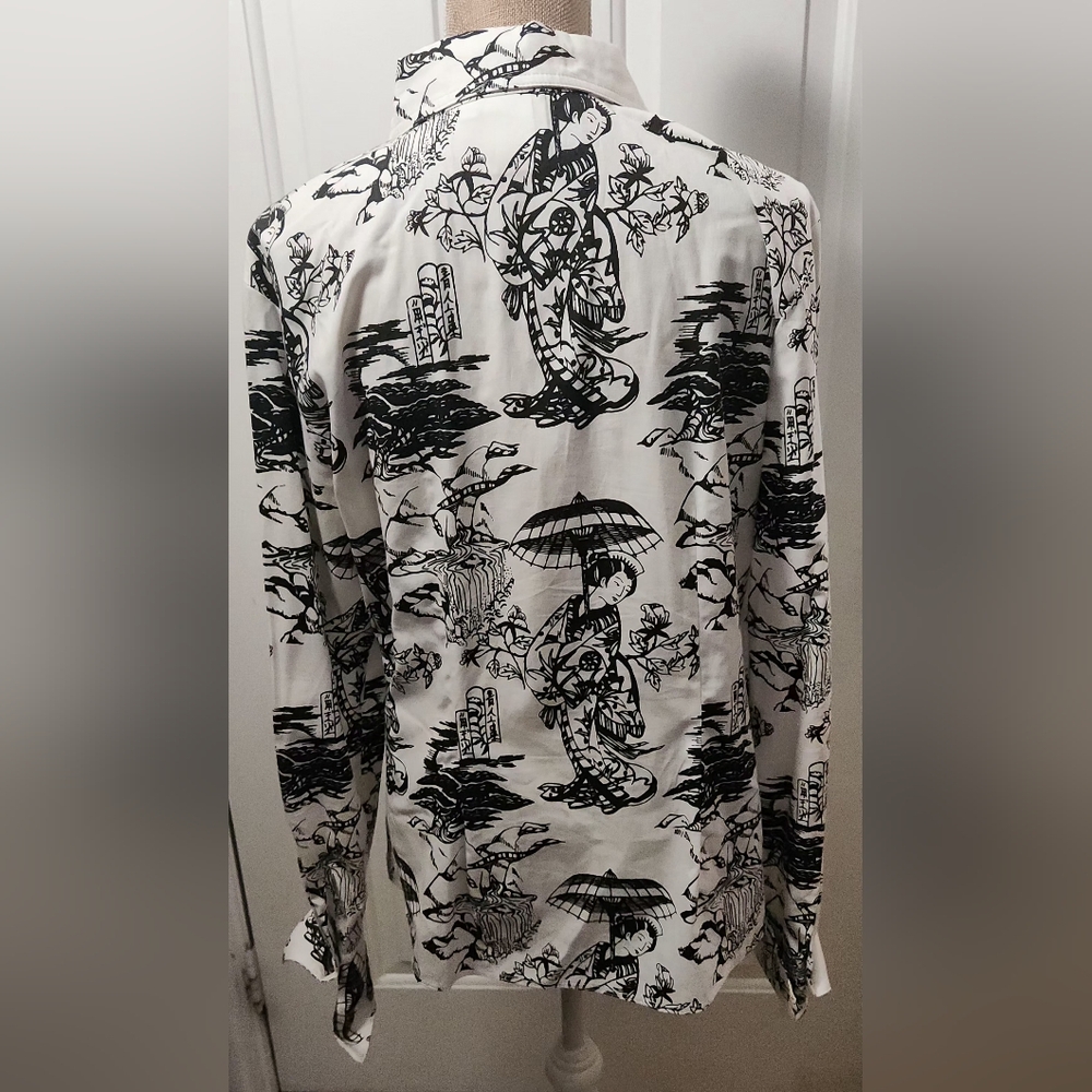 Finley Geisha Print Button-Down Size Large - image 2